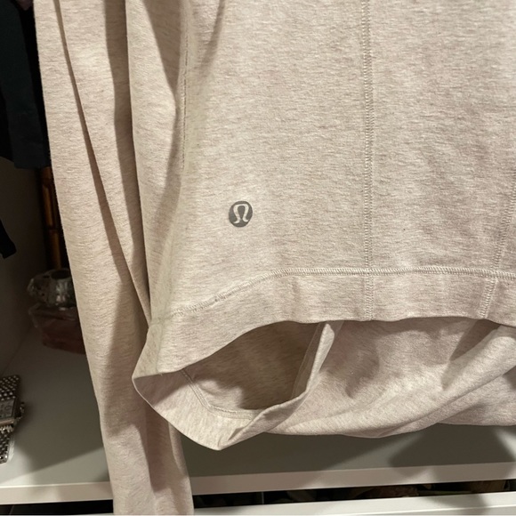 Lululemon Iconic Wrap - Picture 3 of 7